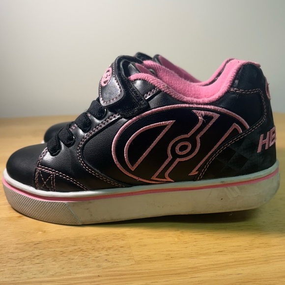 Heelys Roller Skate Indoor Shoes Pink Black Girls Fun Inline - Picture 1 of 8